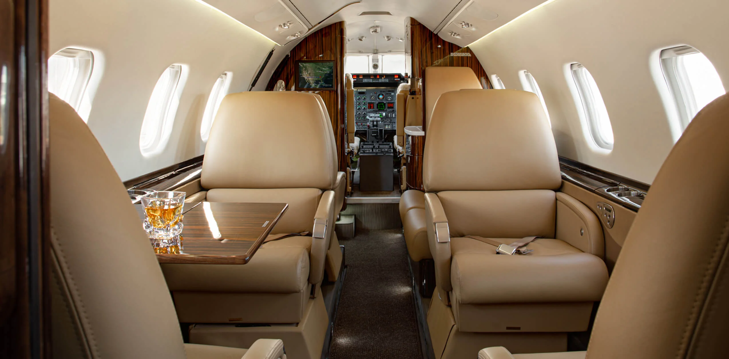 Learjet 60 cabin, looking forward to the flight deck