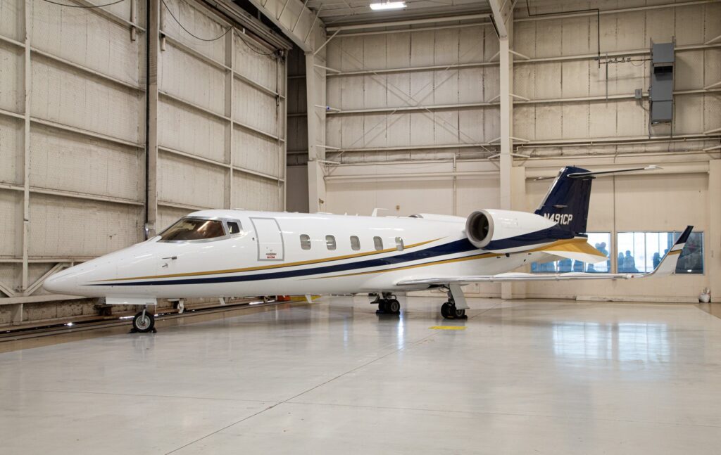 N491CP exterior